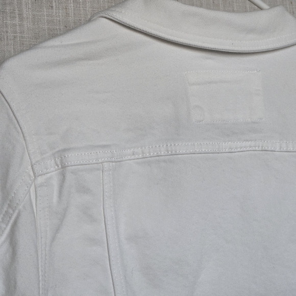 LOFT Denim Trucker Long Sleeve White Jacket w Back Hem Button Tabs Women Size M - Picture 5 of 15